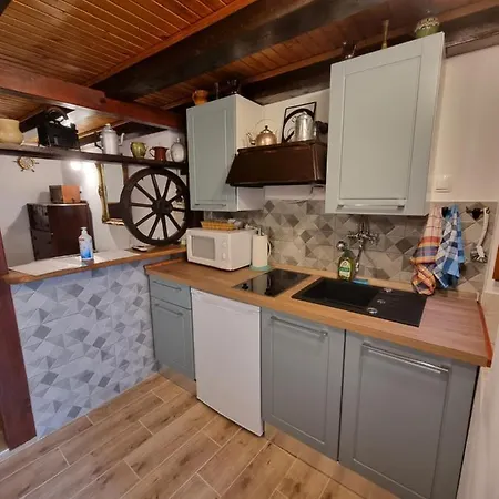 Apartman Bertolina, 50m From Sea Baška