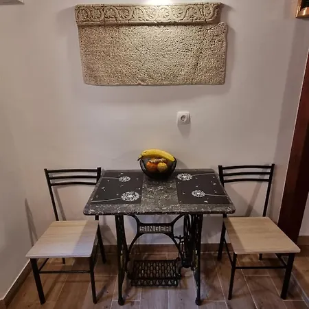 Bertolina, 50m From Sea Apartment *