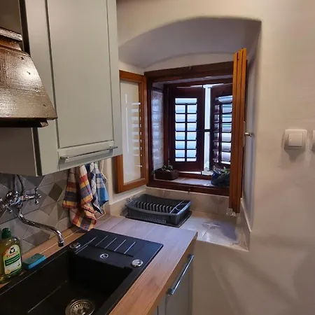 Apartment Bertolina, 50m From Sea *
