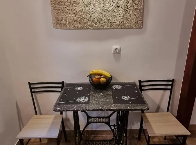 Bertolina, 50m From Sea Apartman *