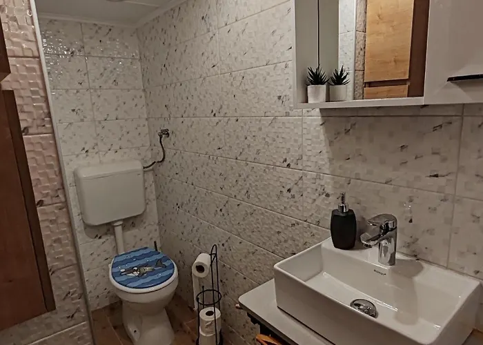 Bertolina, 50m From Sea Apartman *